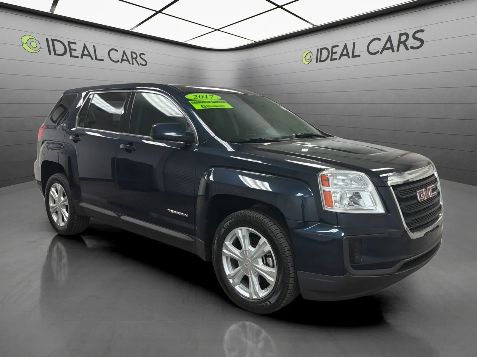 Used 2017 GMC Terrain SLE FWD image 3