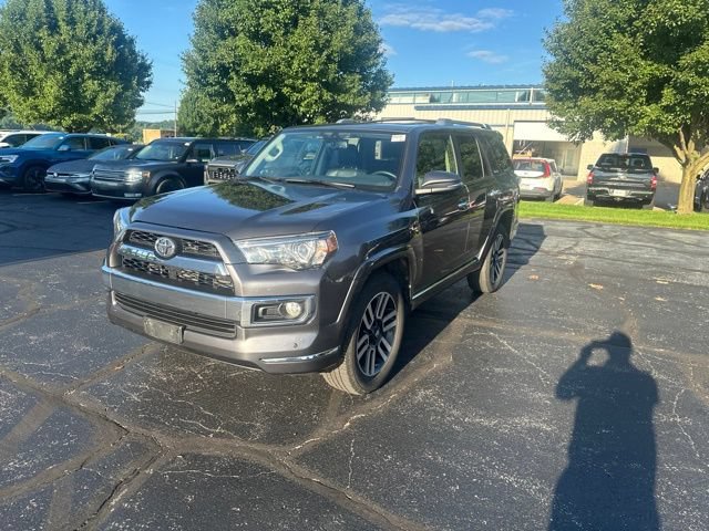 Used 2018 Toyota 4Runner Limited AWD/4WD image 3