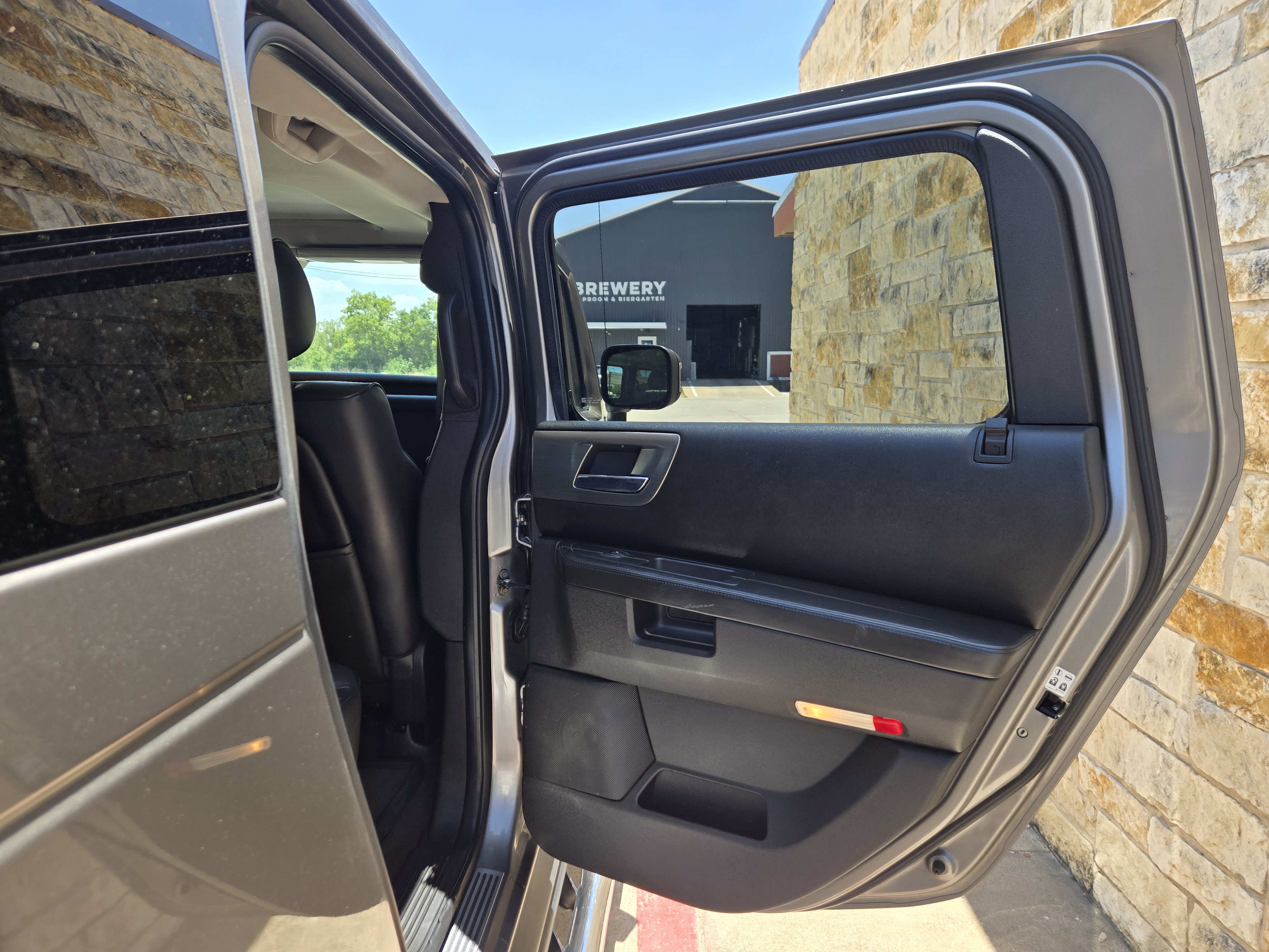 Used 2009 HUMMER H2 Luxury AWD/4WD image 11
