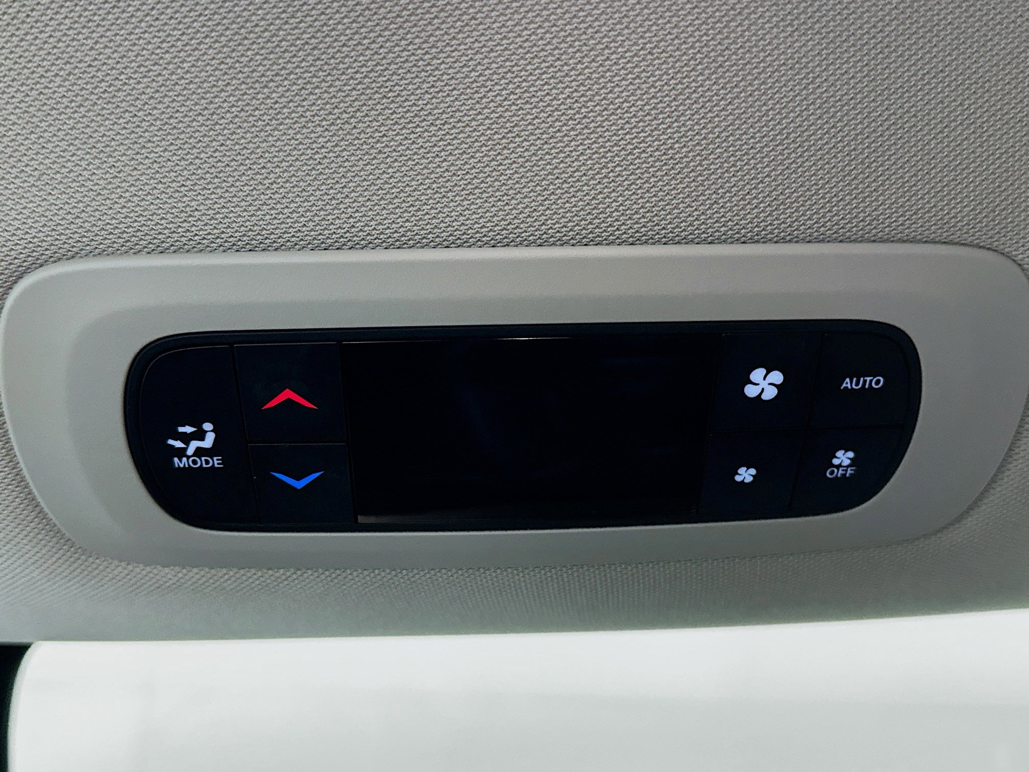 Used 2024 Chrysler Pacifica Touring-L FWD image 27