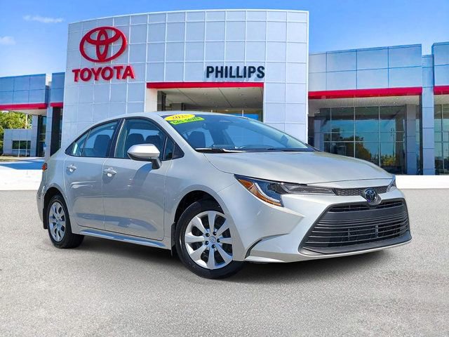 Used 2025 Toyota Corolla LE FWD video 1