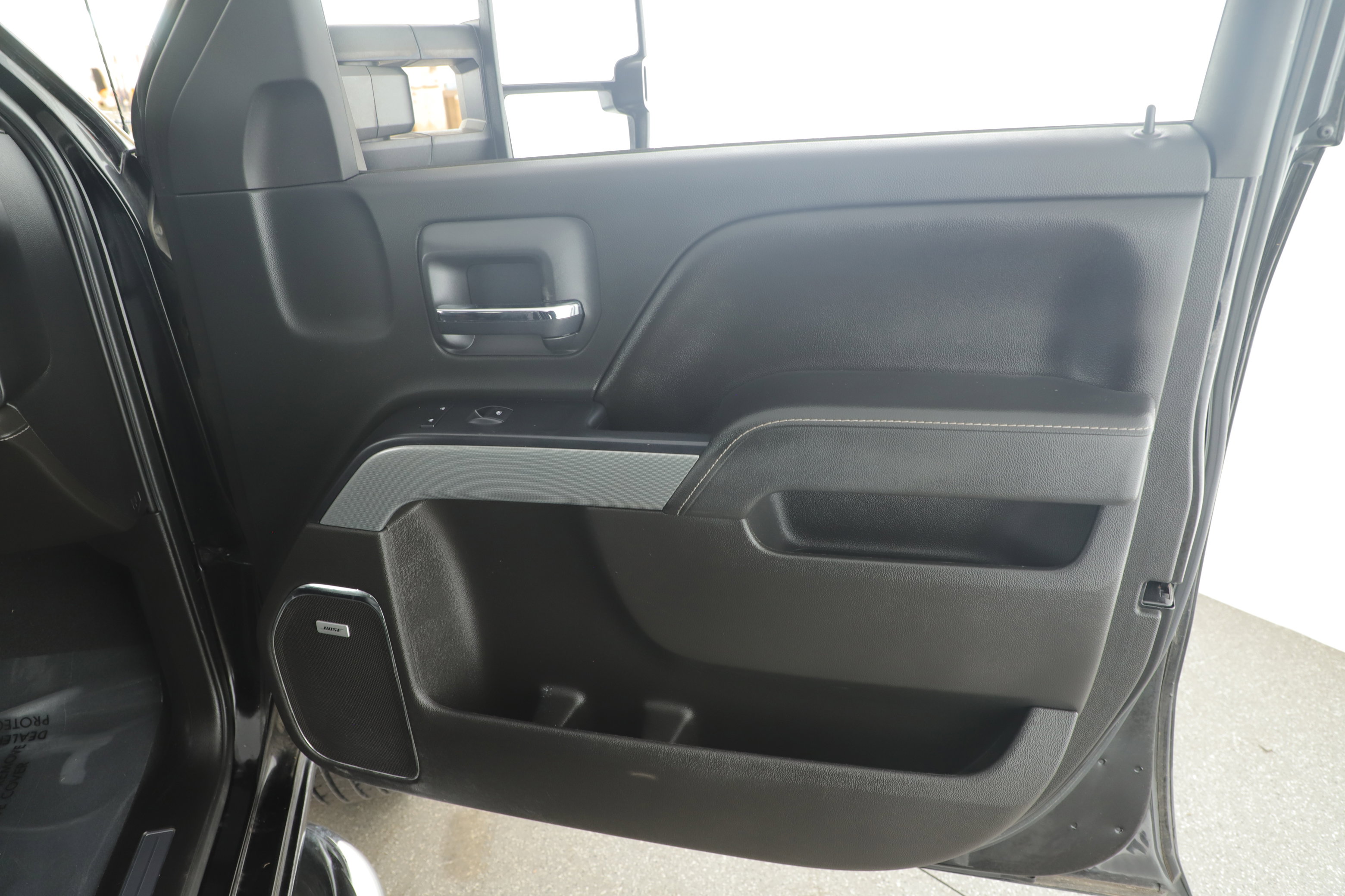 Used 2016 Chevrolet Silverado 3500 LTZ w/ Duramax Plus Package image 14