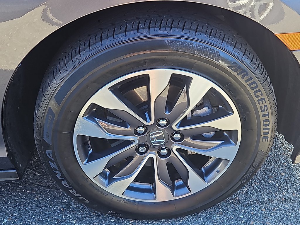 Certified 2024 Honda Odyssey EX-L image 10