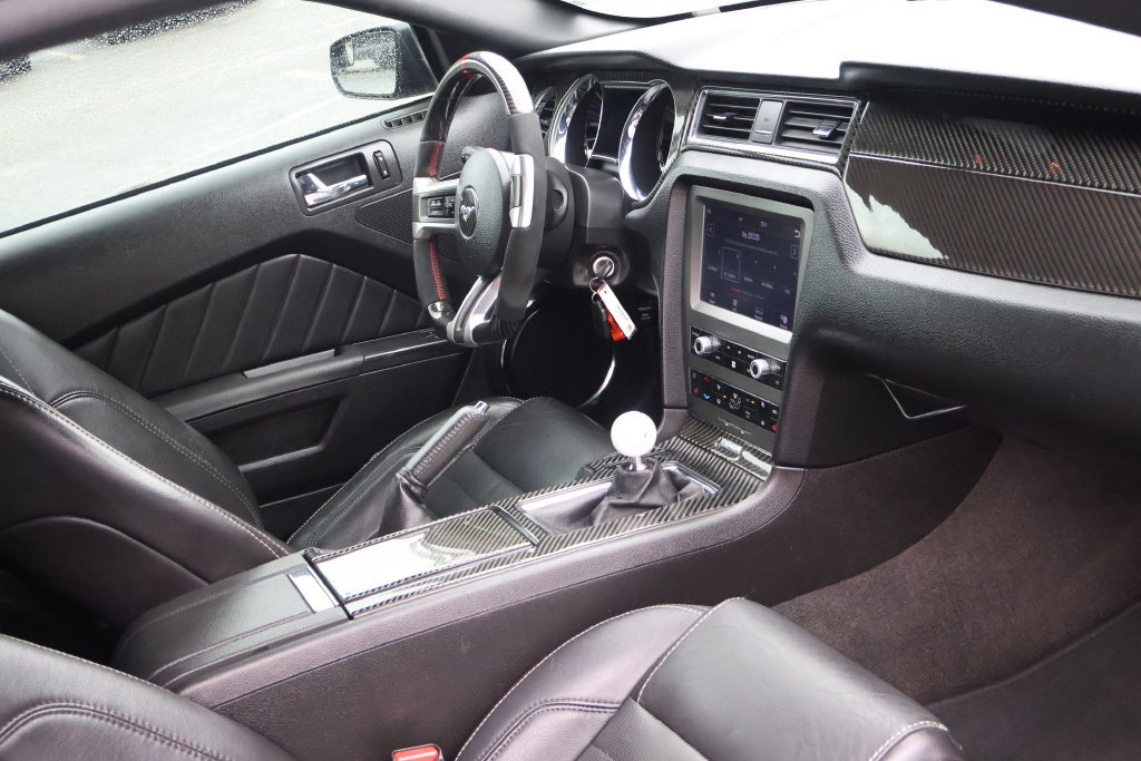 Used 2013 Ford Mustang GT Premium w/ Brembo Brake Pkg RWD image 11