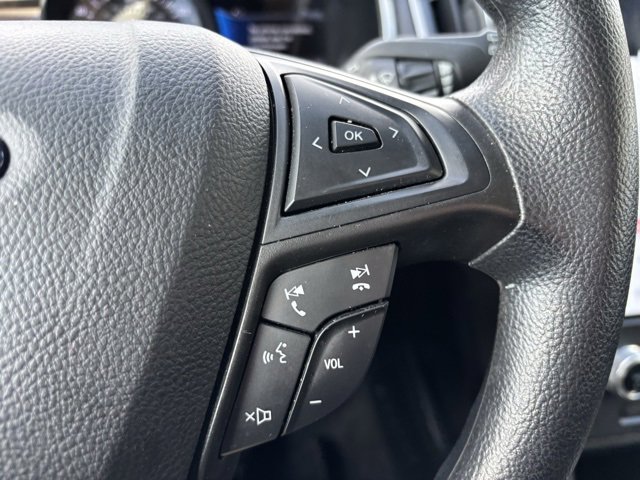 Used 2021 Ford Edge SE image 15