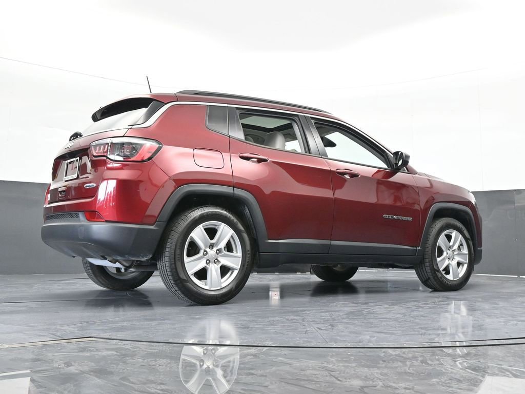 Used 2022 Jeep Compass Latitude w/ Sun and Sound Group image 60