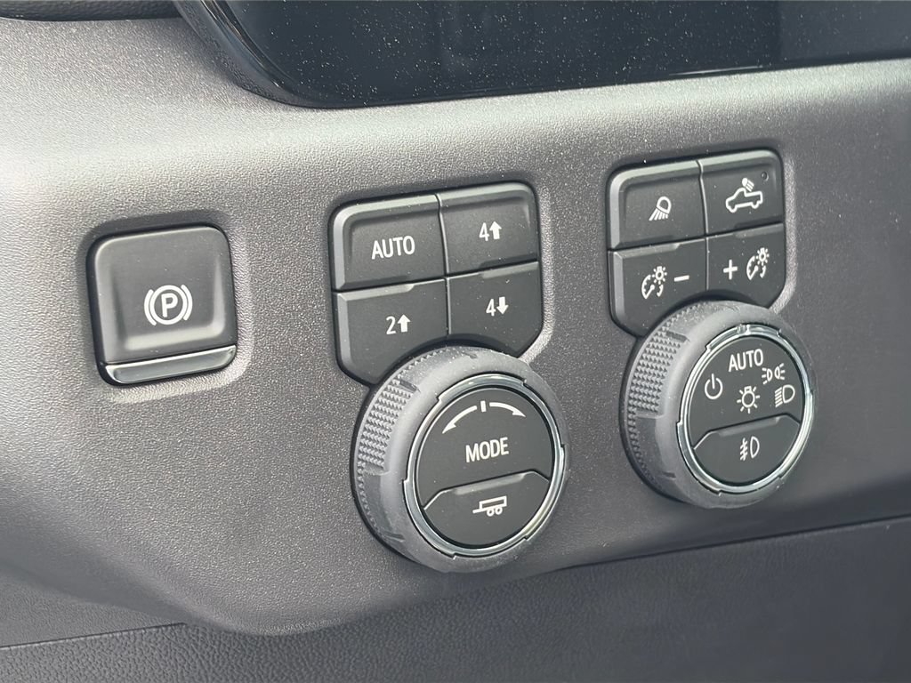 New 2026 Chevrolet Silverado 1500 LT Trail Boss w/ LT Trail Boss Premium Package AWD/4WD image 16