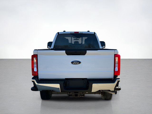 New 2026 Ford F350 XL image 4