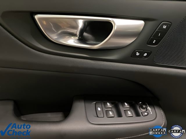 Used 2025 Volvo S60 B5 Core image 24