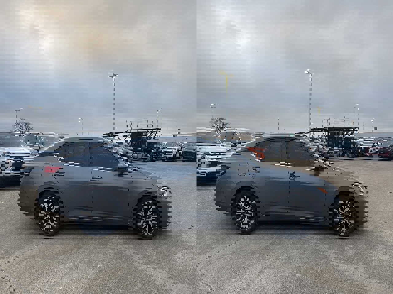 Used 2022 Nissan Sentra SV w/ SV Premium Package image 23