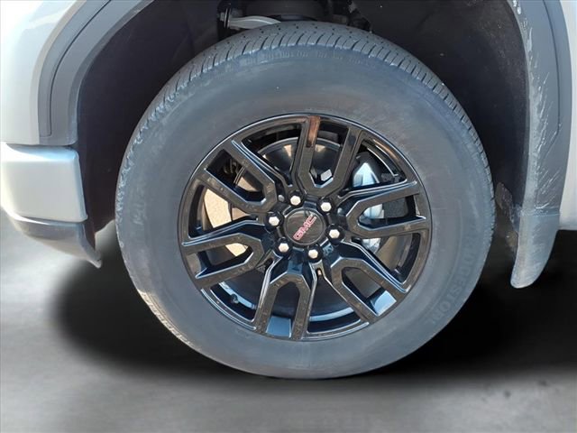 Used 2025 GMC Sierra 1500 Elevation image 28