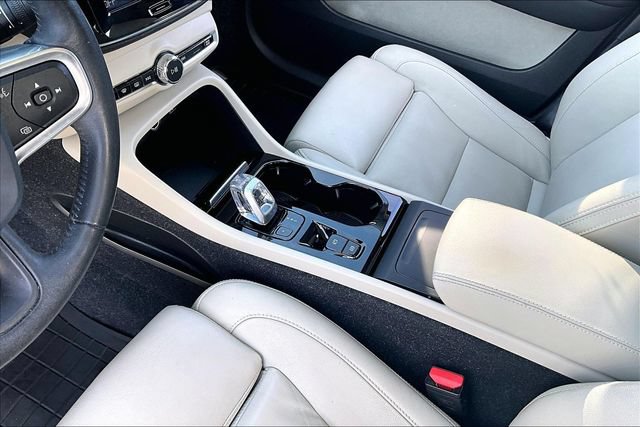 Used 2020 Volvo XC40 T5 Inscription AWD/4WD image 18