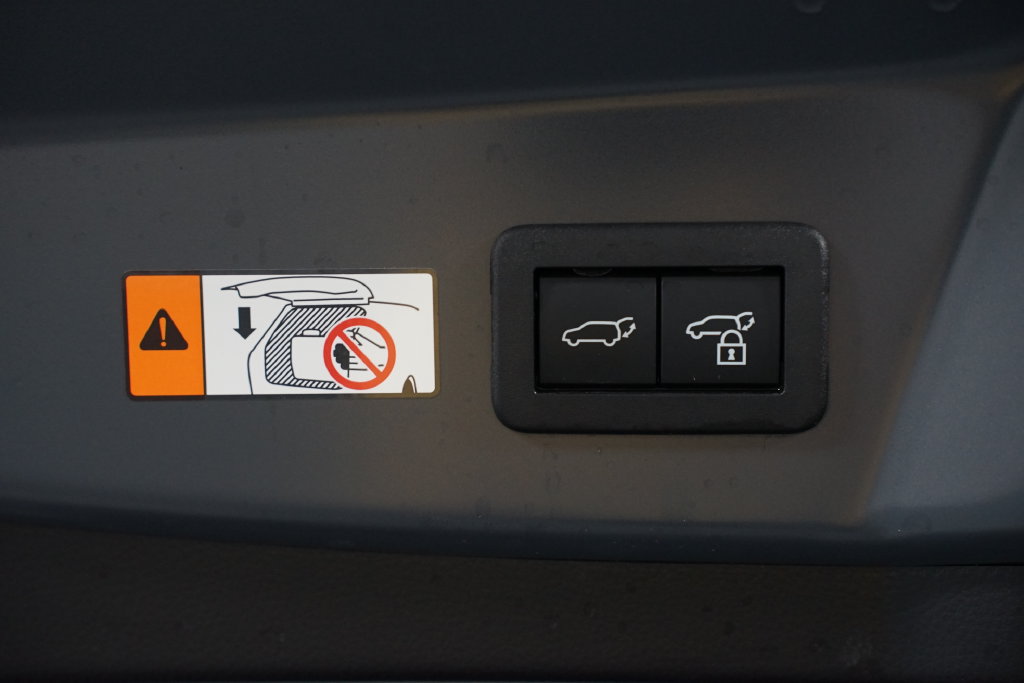 Certified 2024 Toyota Prius Limited w/ Limited Premium Package FWD image 35