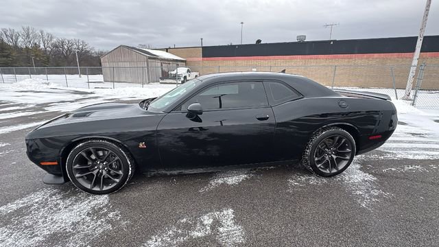 Used 2021 Dodge Challenger R/T Scat Pack w/ Scat Pack Stripe image 2