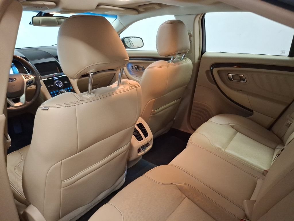 Used 2017 Ford Taurus Limited FWD image 14