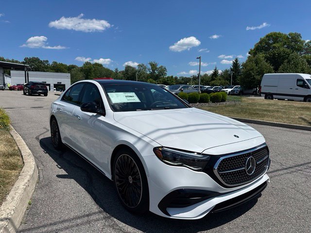New 2026 Mercedes-Benz E 450 4MATIC Sedan image 7