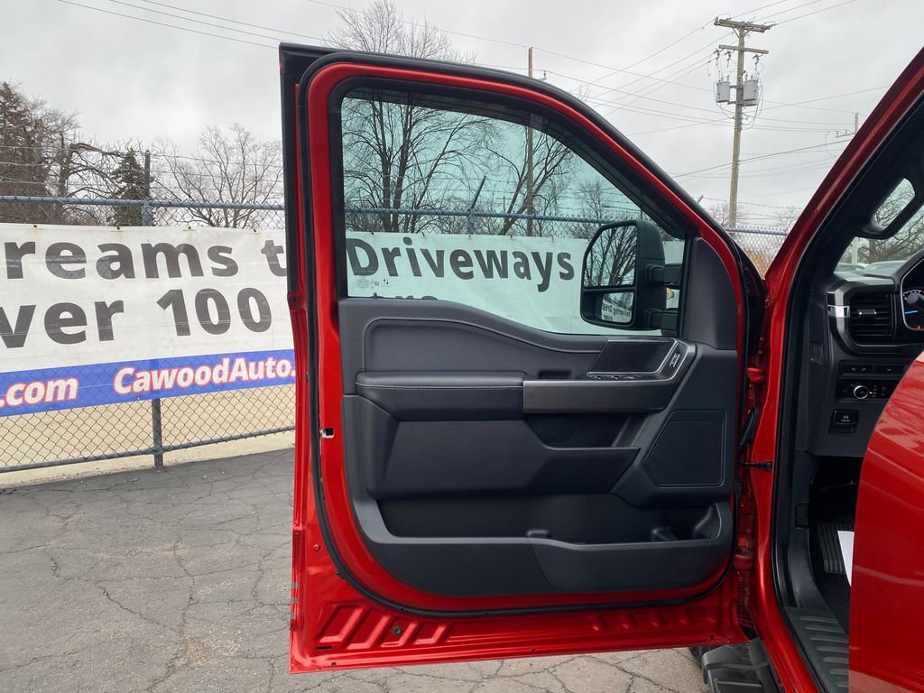 Used 2023 Ford F150 XLT AWD/4WD image 13