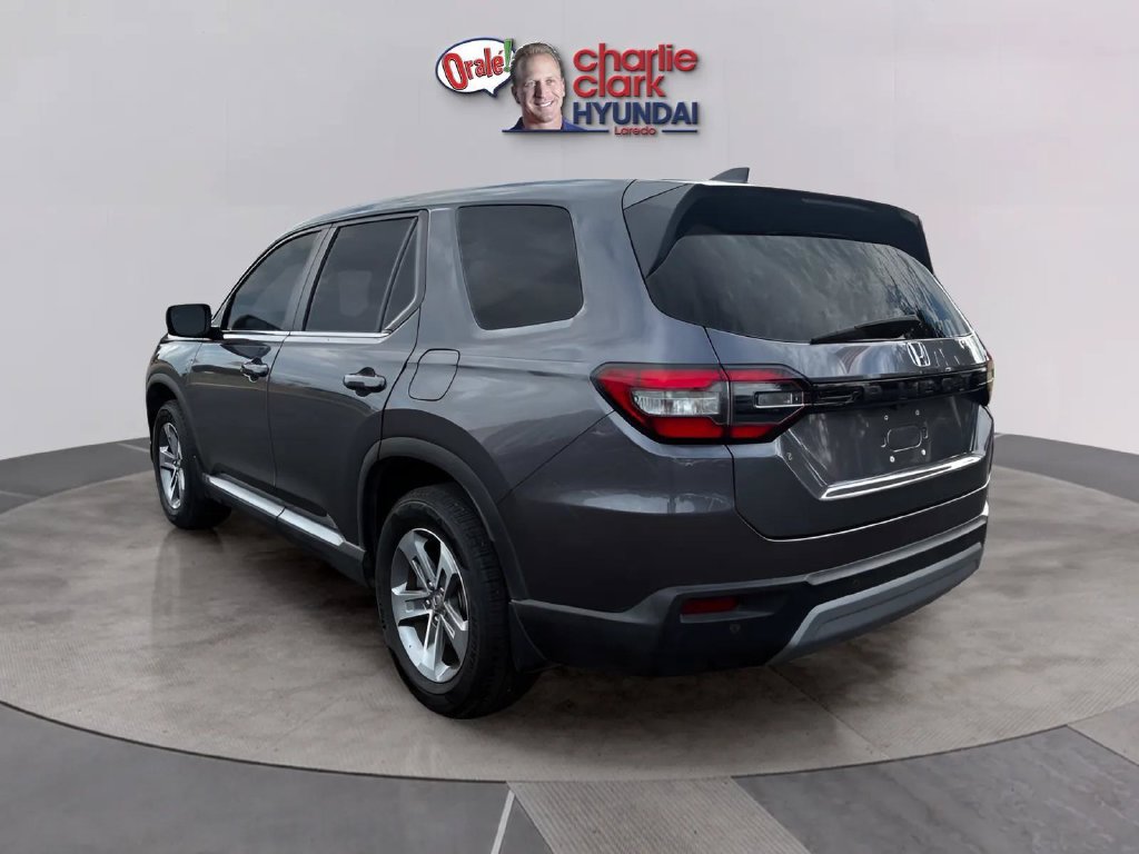 Used 2025 Honda Pilot EX-L image 3