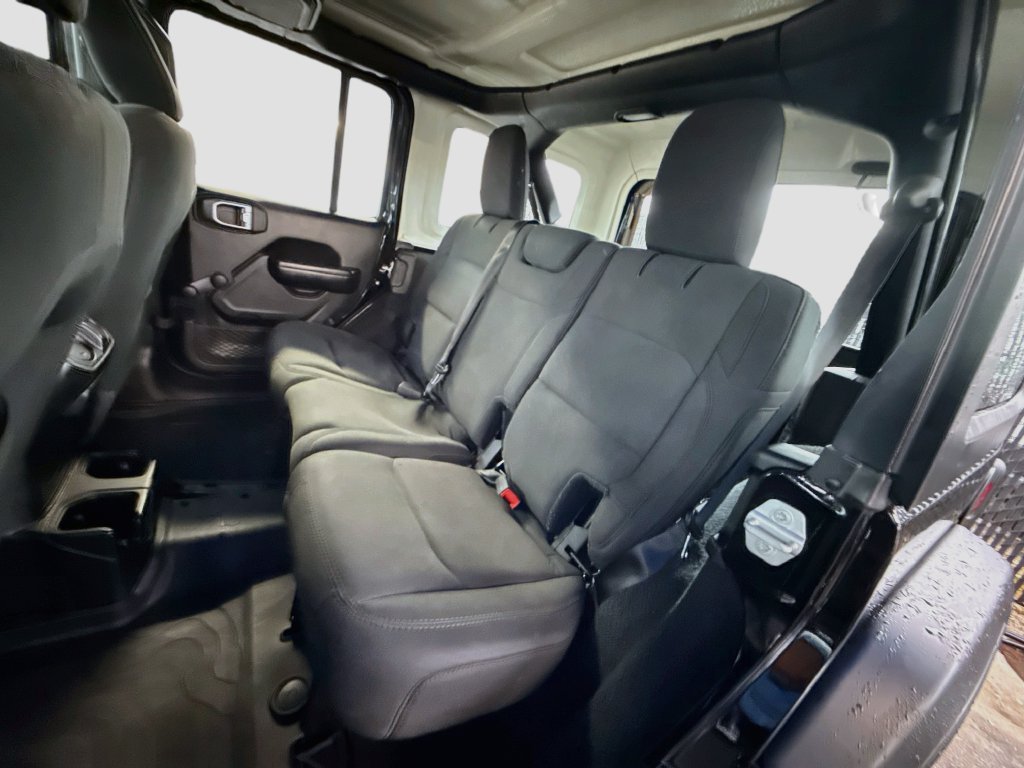 Used 2021 Jeep Wrangler Unlimited Sport AWD/4WD image 27