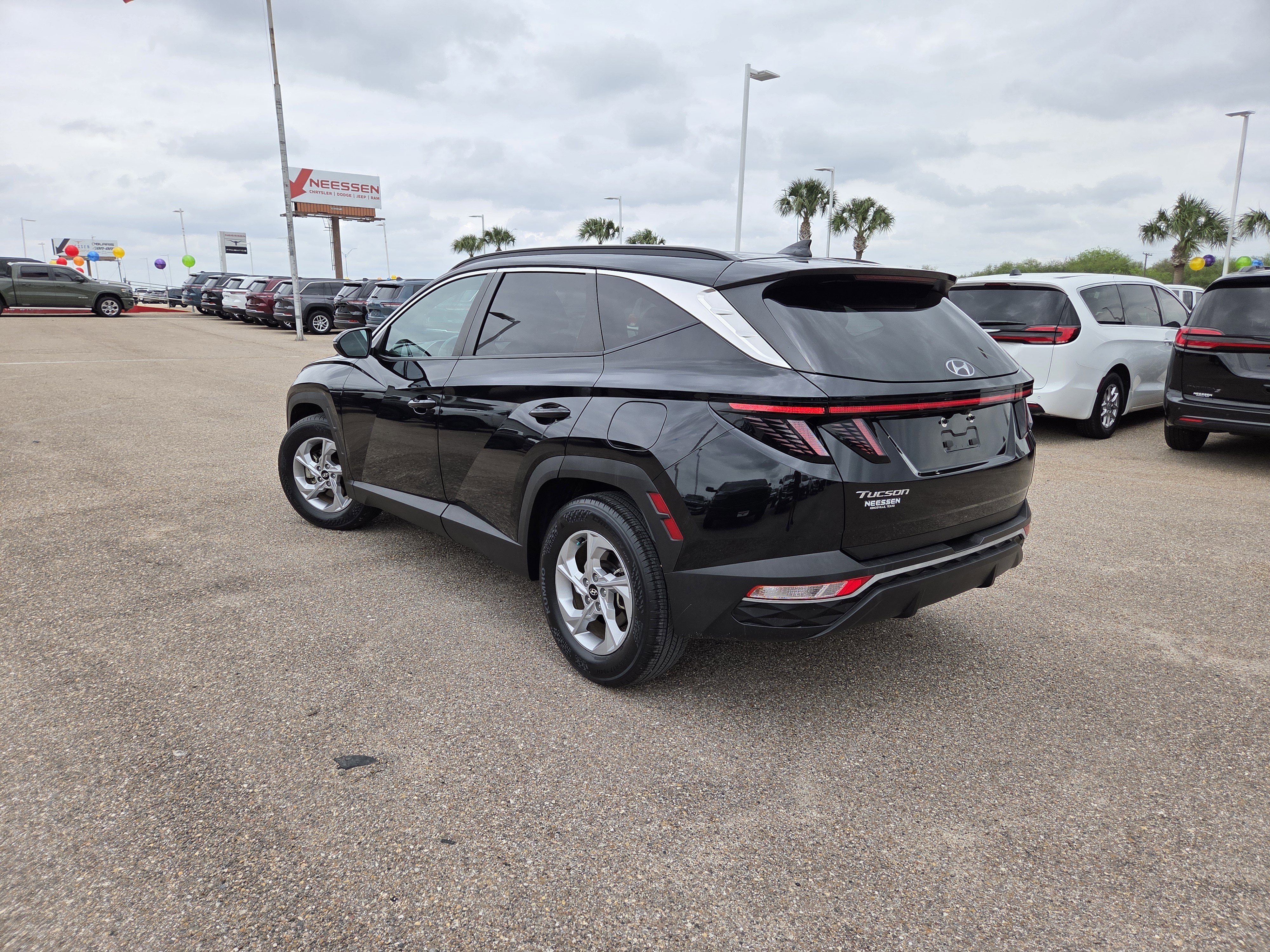 Used 2022 Hyundai Tucson SEL w/ Cargo Package FWD image 5