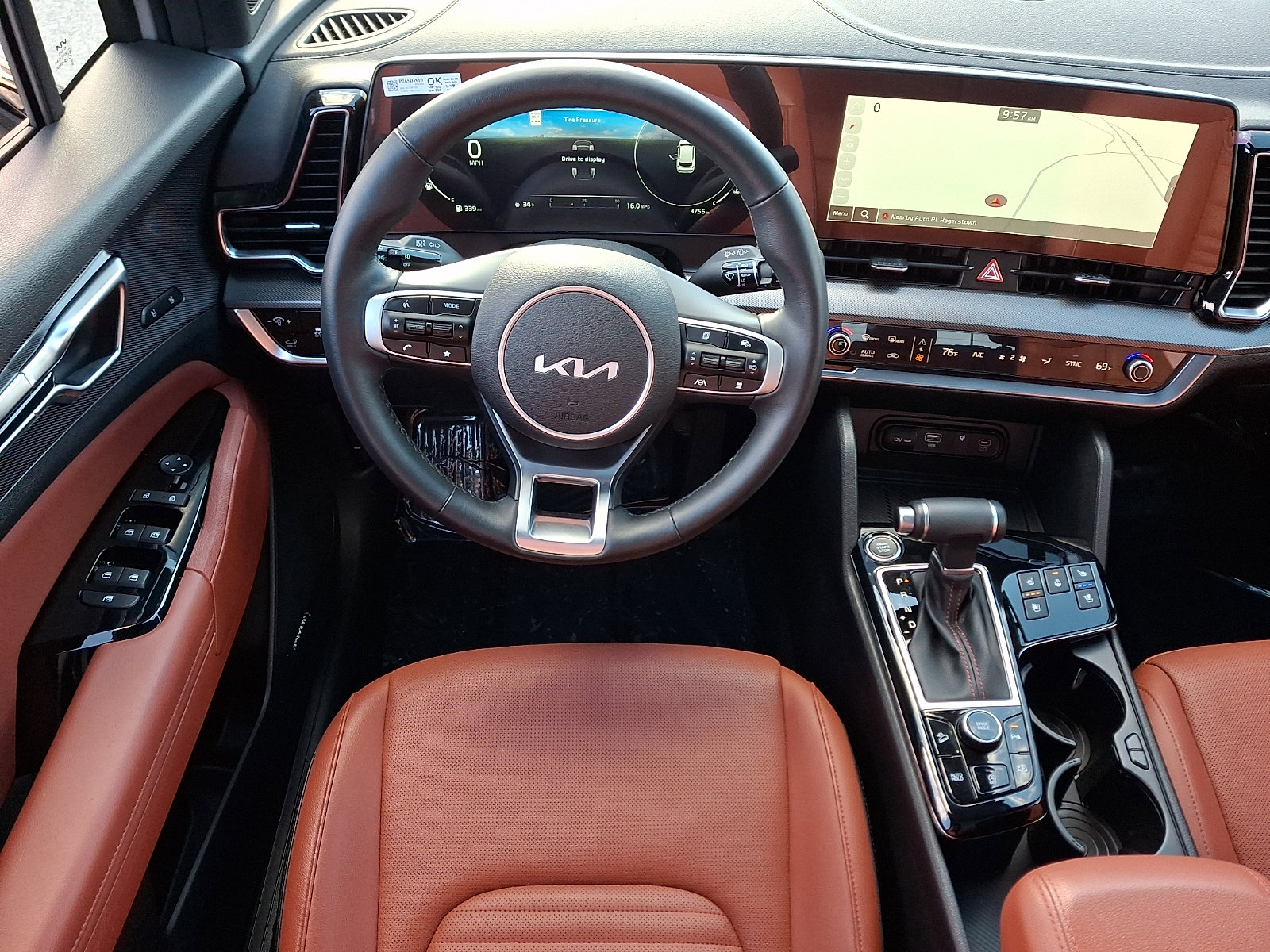 Certified 2025 Kia Sportage SX image 12