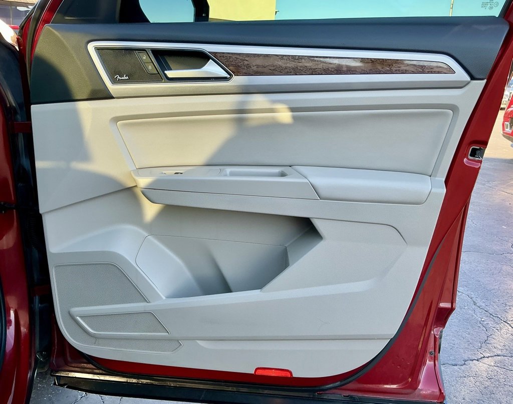 Used 2019 Volkswagen Atlas SEL Premium image 22