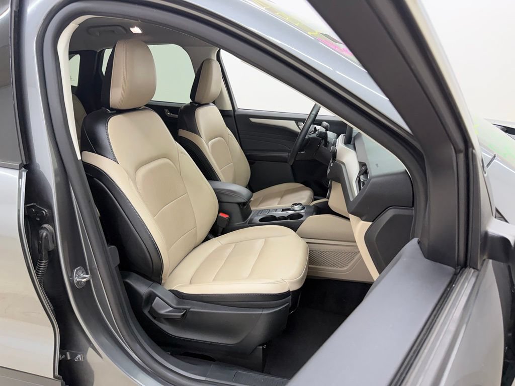 Used 2022 Ford Escape SEL AWD/4WD image 10