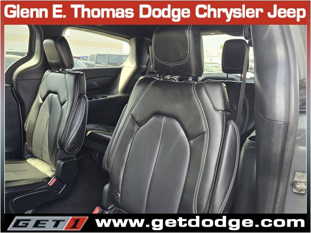 Certified 2023 Chrysler Pacifica Touring-L w/ S Appearance Package image 25