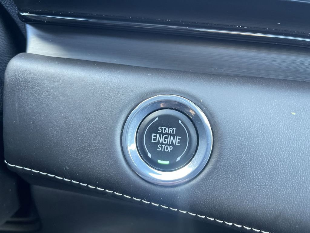 Used 2023 Cadillac Escalade ESV Sport Platinum w/ LPO, ONYX Package image 23