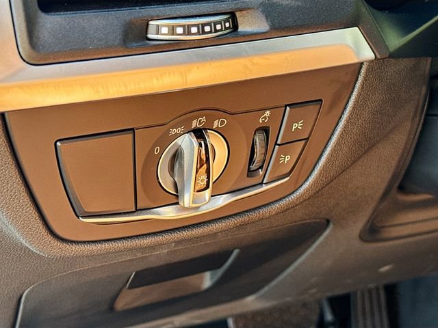 Used 2023 BMW X3 xDrive30i w/ Premium Package image 11