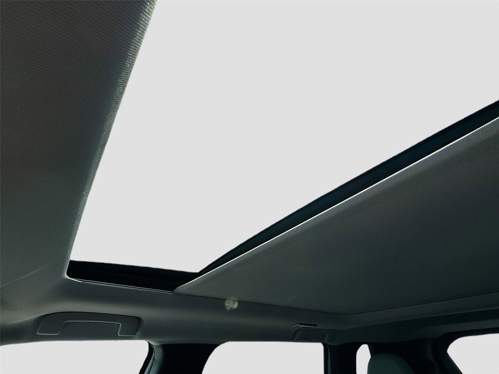 New 2025 Mitsubishi Outlander SE image 22