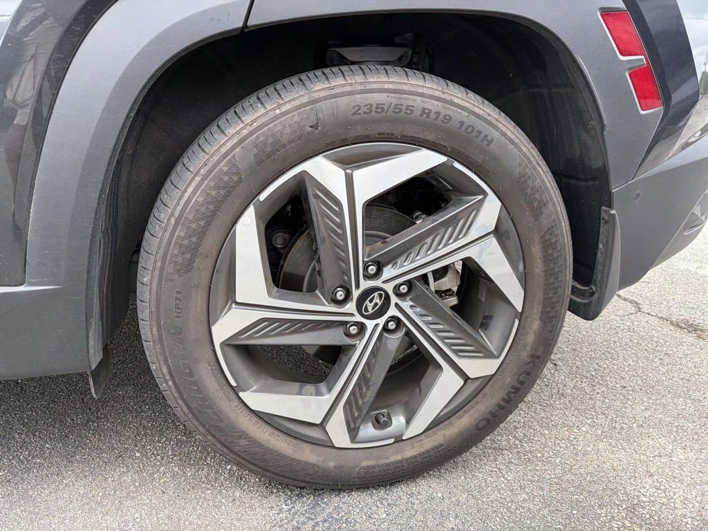 Used 2022 Hyundai Tucson Limited FWD image 3