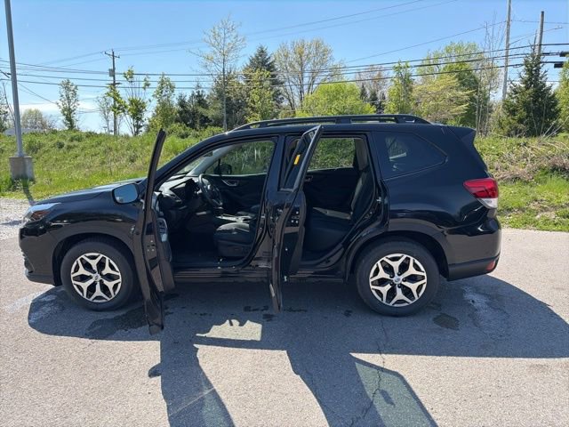 Used 2023 Subaru Forester Premium AWD/4WD image 15