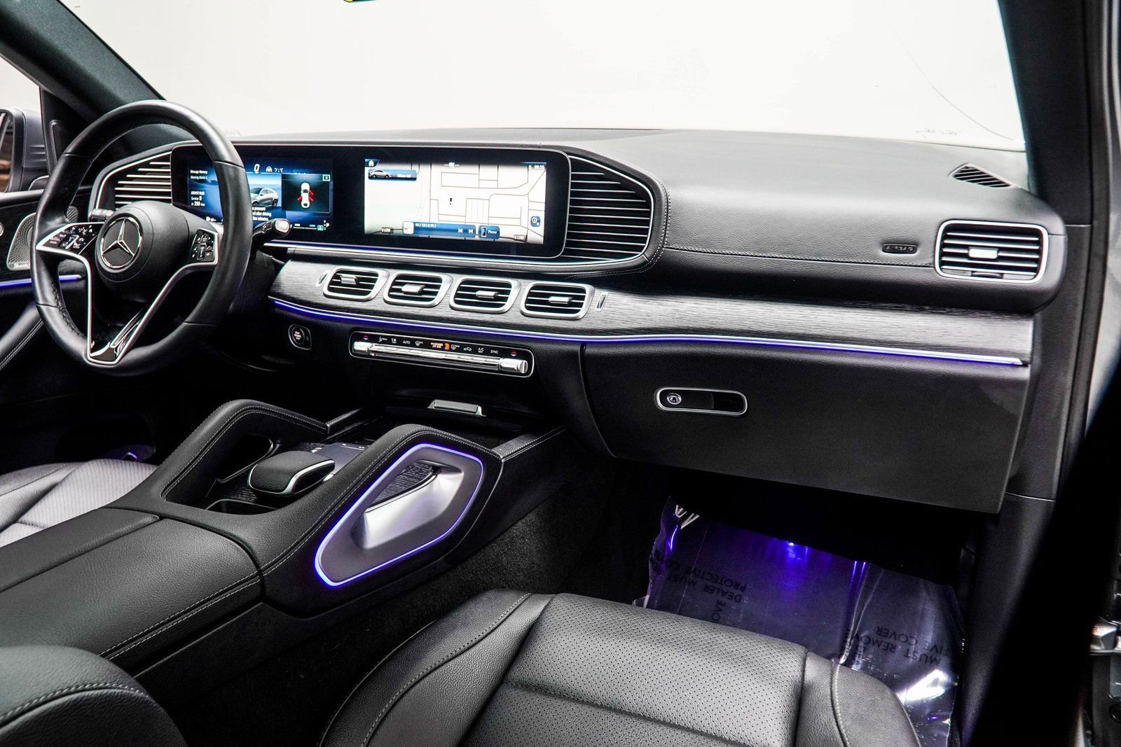 Used 2025 Mercedes-Benz GLE 450 4MATIC Coupe w/ Driver Assistance Package image 18