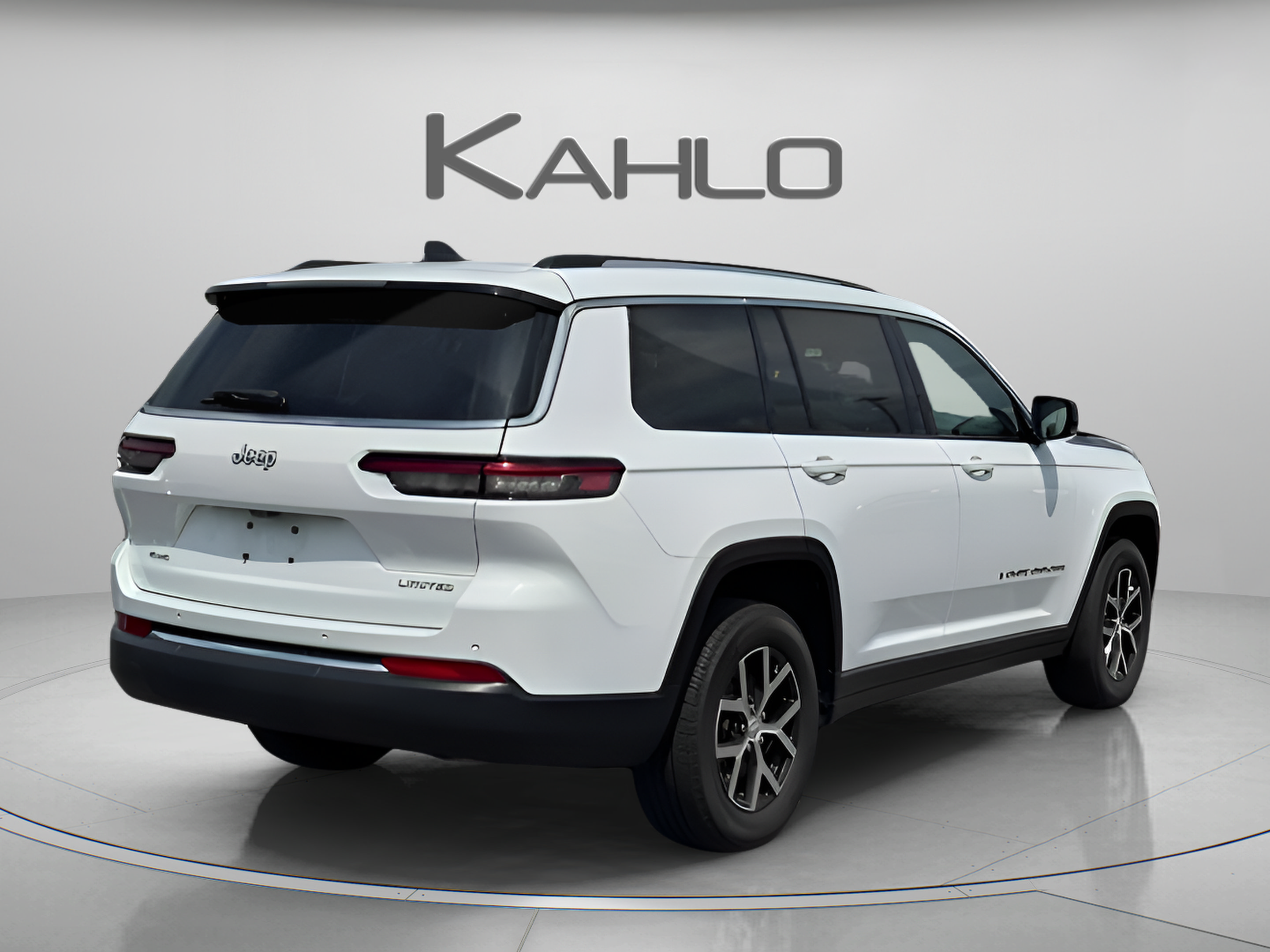 Used 2023 Jeep Grand Cherokee L Limited AWD/4WD image 4