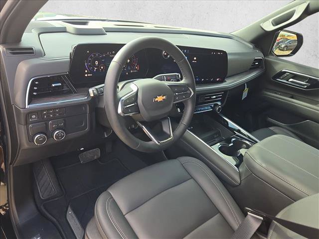 Used 2026 Chevrolet Suburban LT w/ Comfort Package RWD image 10
