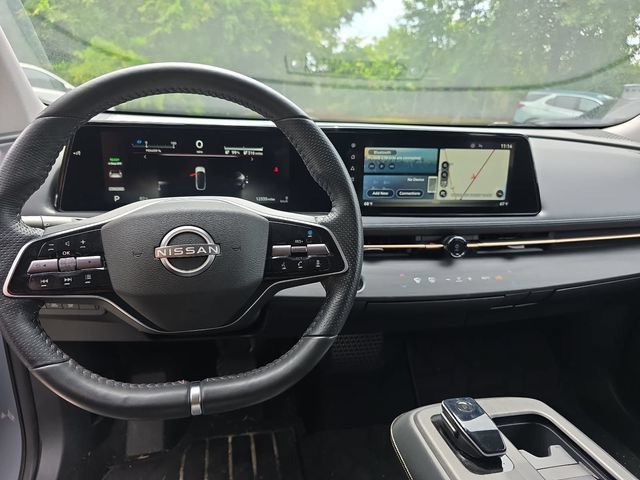 Used 2023 Nissan Ariya FWD image 16