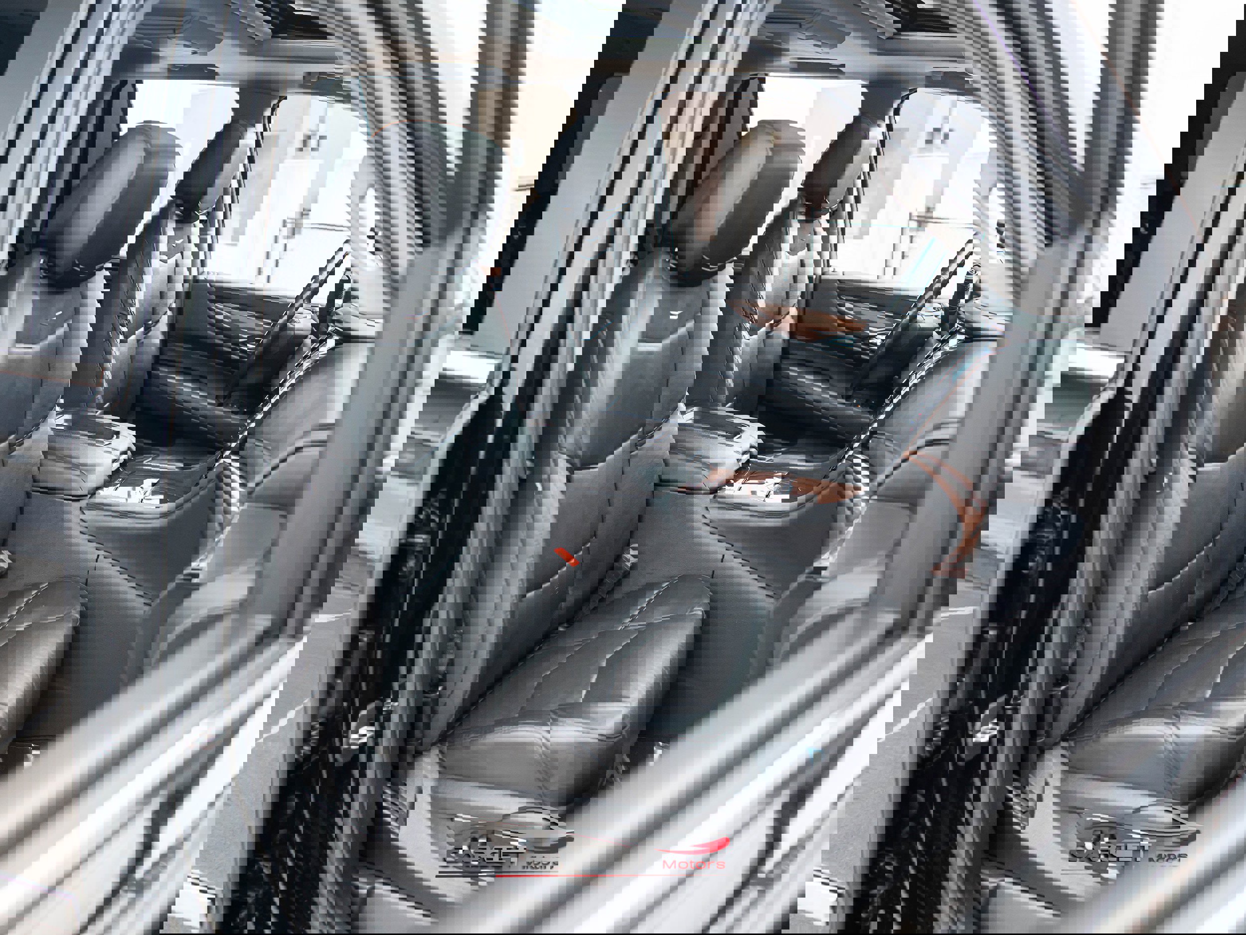 Used 2020 Cadillac Escalade Premium Luxury image 17