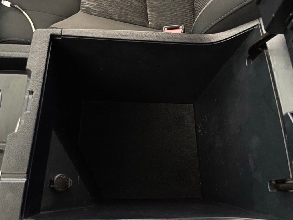 Used 2018 Toyota Tundra SR5 w/ SR5 Upgrade Package image 29