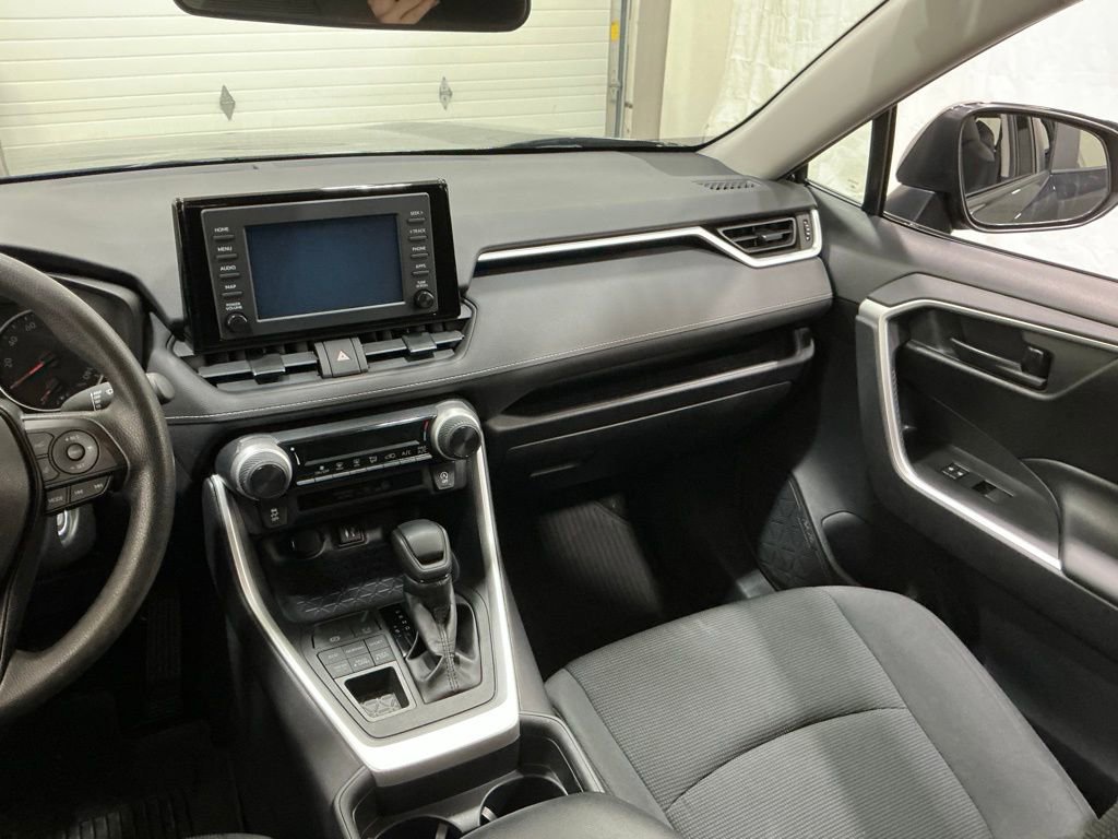 Used 2019 Toyota RAV4 LE w/ All Weather Liner Package image 33