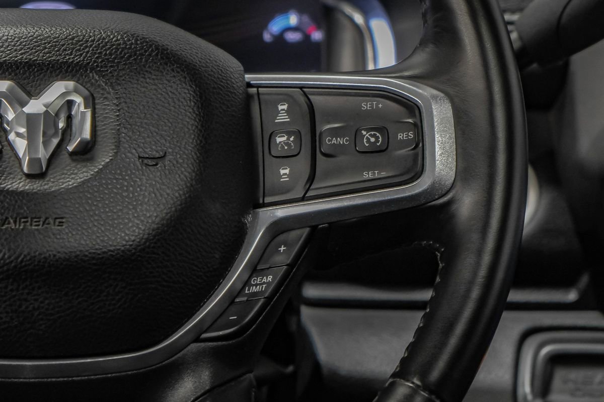 Used 2024 RAM 3500 Laramie w/ Night Edition image 17