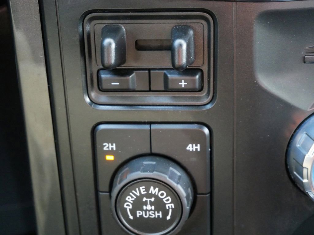 Certified 2022 Ford F150 XLT w/ Equipment Group 302A High image 25