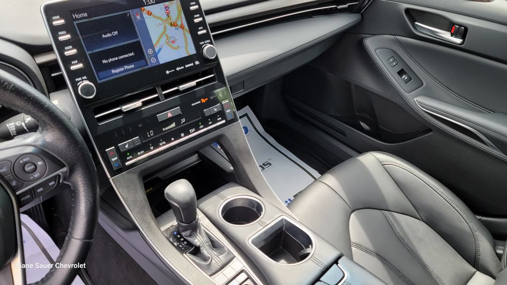 Used 2020 Toyota Avalon XLE w/ Moonroof Package FWD image 23