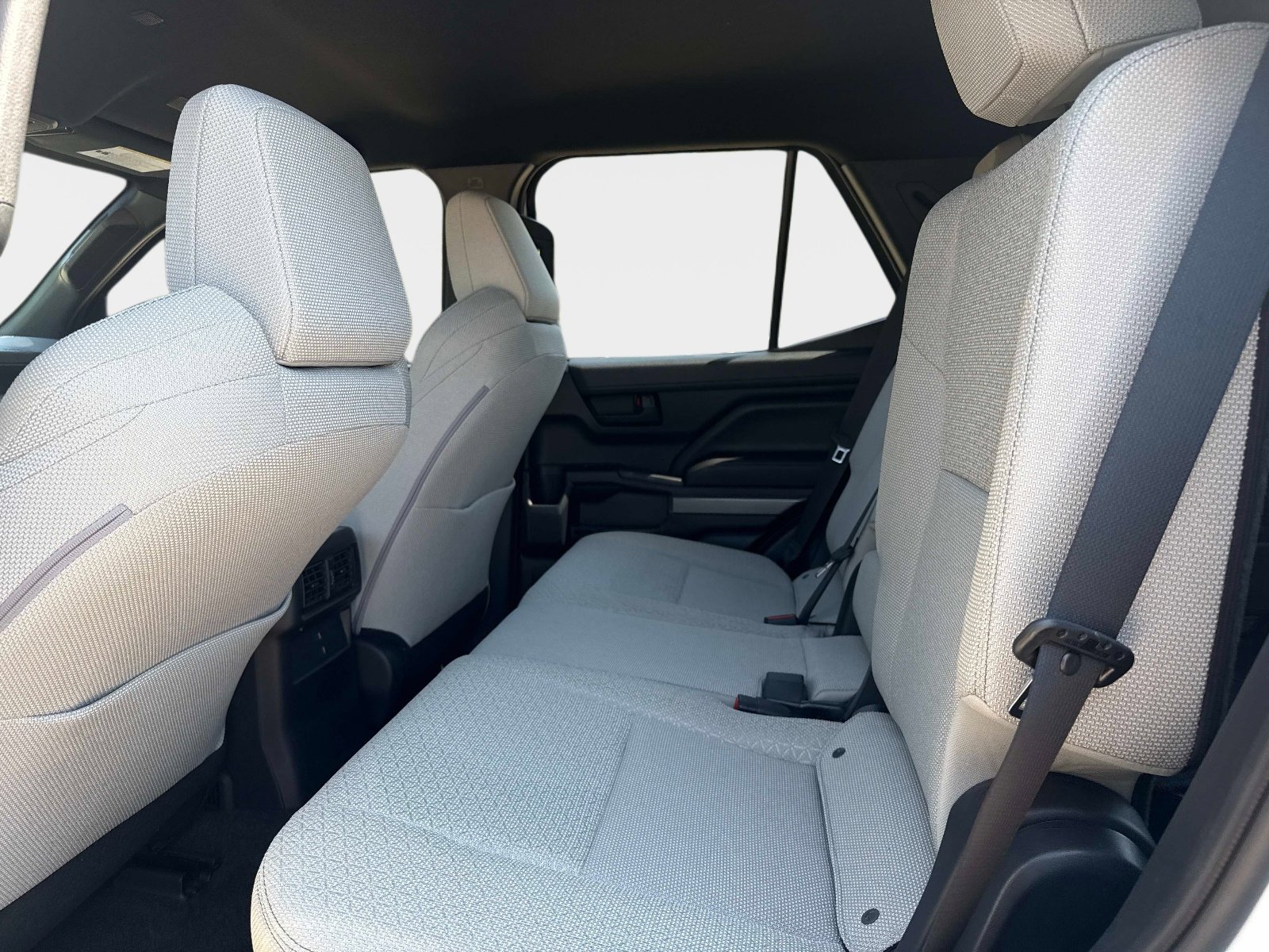 Used 2025 Toyota 4Runner SR5 AWD/4WD image 14