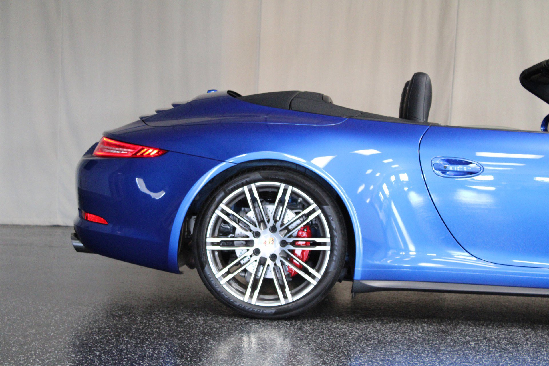 Used 2016 Porsche 911 Carrera 4S image 8