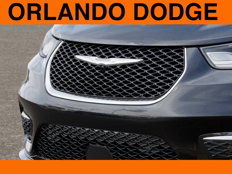 New 2026 Chrysler Pacifica Select image 11