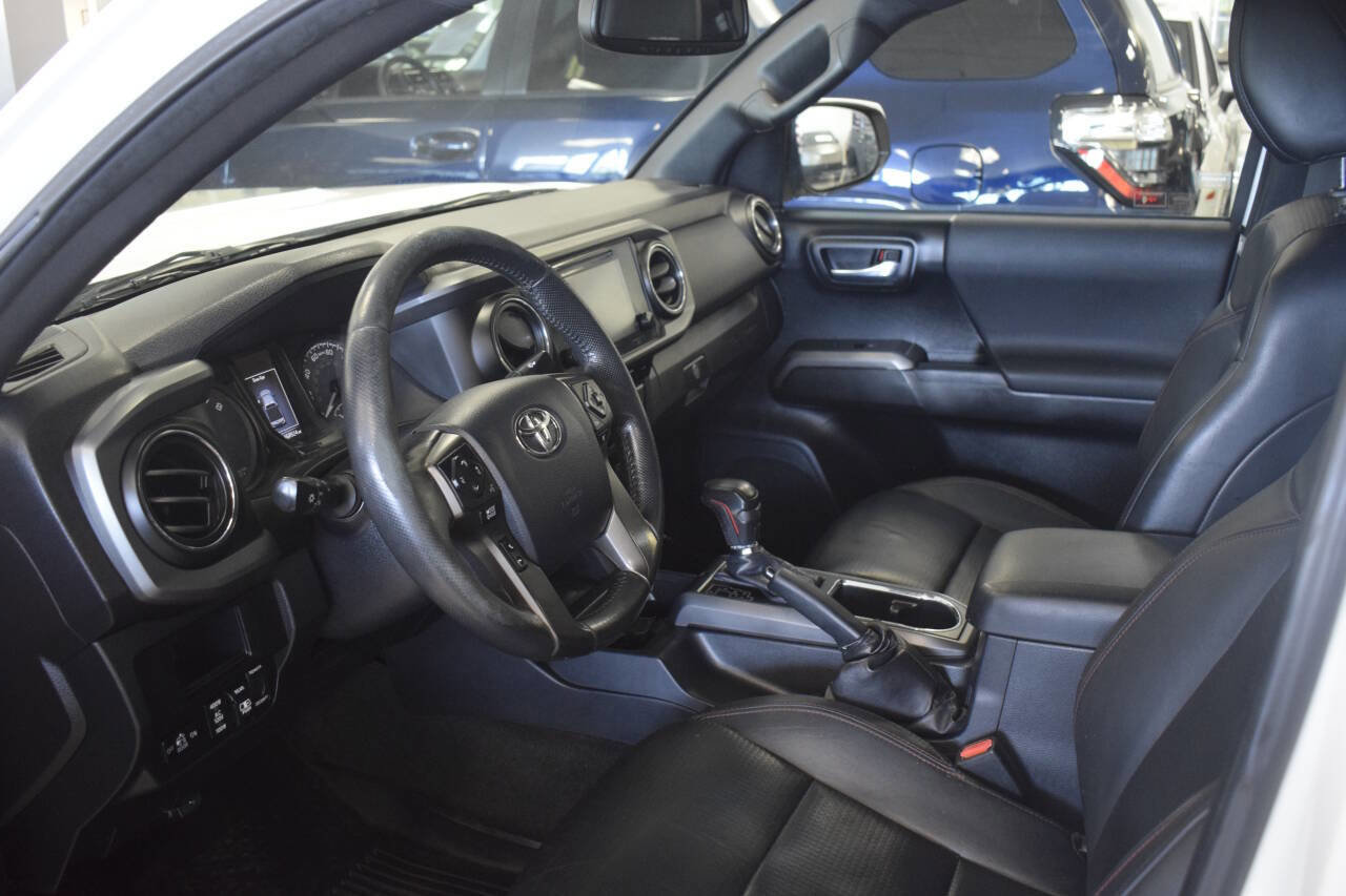 Used 2017 Toyota Tacoma TRD Pro AWD/4WD image 68