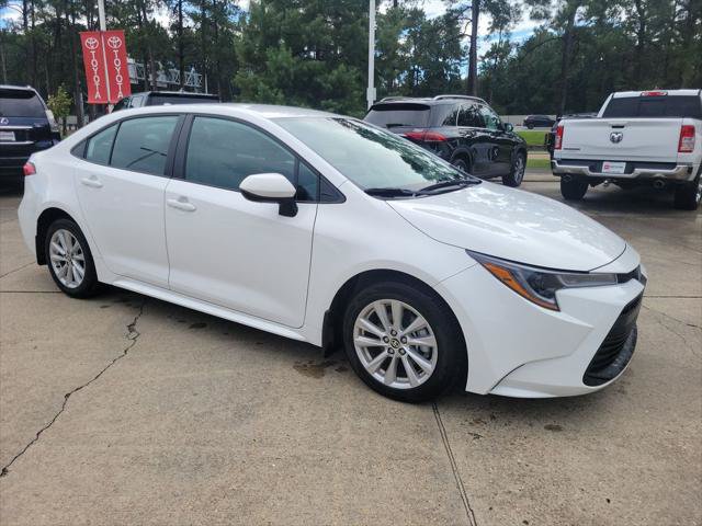 Certified 2026 Toyota Corolla LE w/ LE Premium Package FWD image 9