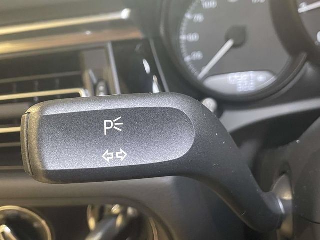 Certified 2024 Porsche Macan AWD/4WD image 44
