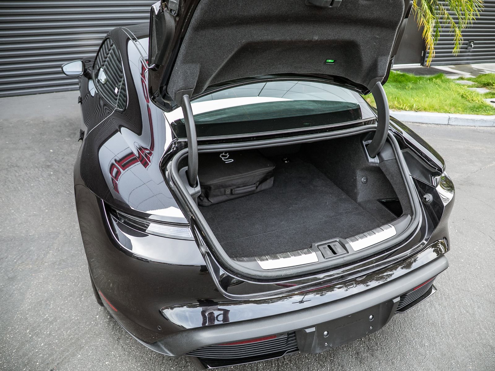 Certified 2023 Porsche Taycan GTS image 25